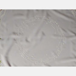 ŚWIĄTECZNY OBRUS 90x90 zimowy pejzaż KWADRAT biały