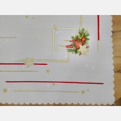 PIĘKNY OBRUS ŚWIĄTECZNY 120x160 cm BIAŁO-CZERWONY gwiazdki świece dzwoneczki gałązki