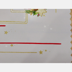 PIĘKNY OBRUS ŚWIĄTECZNY 120x160 cm BIAŁO-CZERWONY gwiazdki świece dzwoneczki gałązki