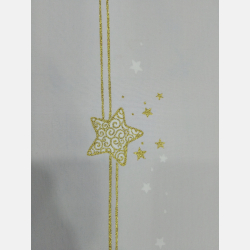 PIĘKNY OBRUS ŚWIĄTECZNY 120x160 cm BIAŁO-CZERWONY gwiazdki świece dzwoneczki gałązki