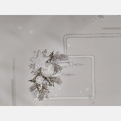 PIĘKNY OBRUS ŚWIĄTECZNY 120x160 cm BIAŁO-SZARY gwiazdki świece dzwoneczki gałązki