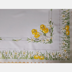 KWADRATOWY OBRUS WIELKANOCNY kurczaczki, stokrotki,pisanki 90x90