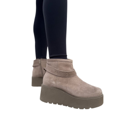 BEŻOWE niskie, zamszowe BOTKI damskie z ozdobnym paskiem LURSO