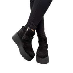 CZARNE niskie, zamszowe BOTKI damskie z ozdobnym paskiem LURSO