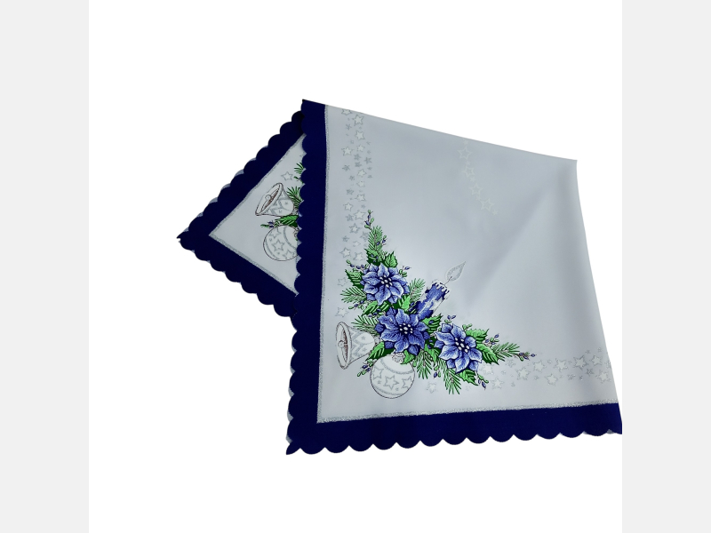 ŚWIĄTECZNY OBRUS 90x90 świeczka bombka, dzwoneczek KWADRAT GRANATOWY